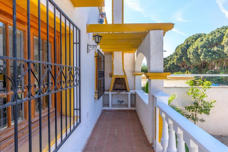 2 Cuarto Villa en venta