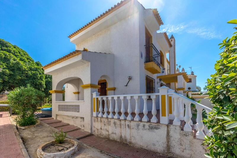 2 Cuarto Villa en venta