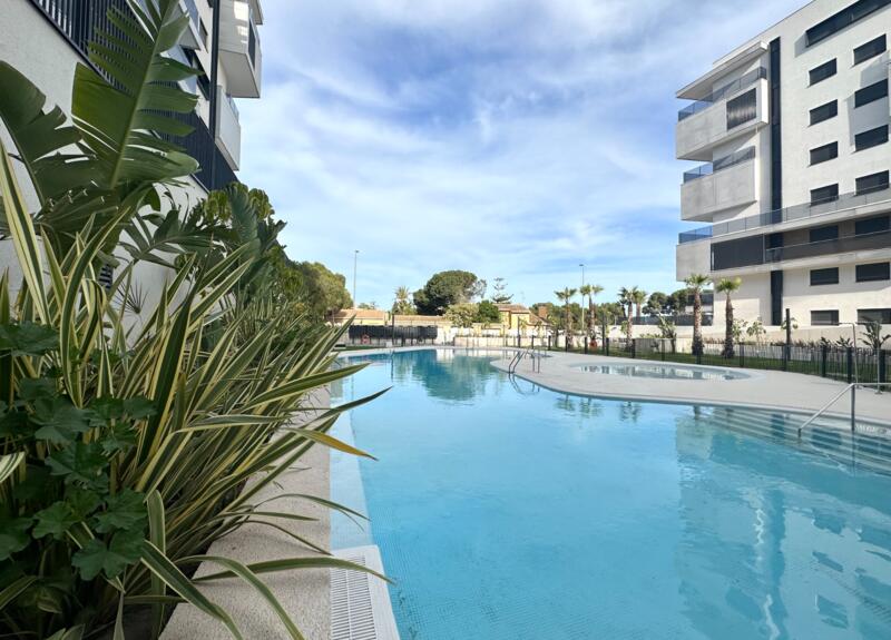 Apartment for sale in Campoamor, Alicante