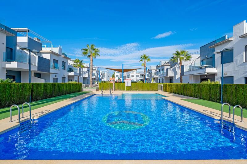 Apartment for sale in Pilar de la Horadada, Alicante