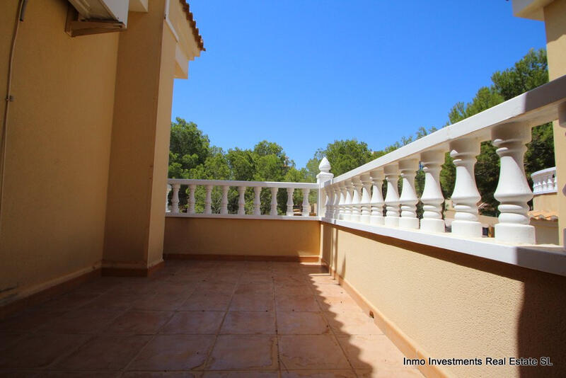 4 Cuarto Villa en venta