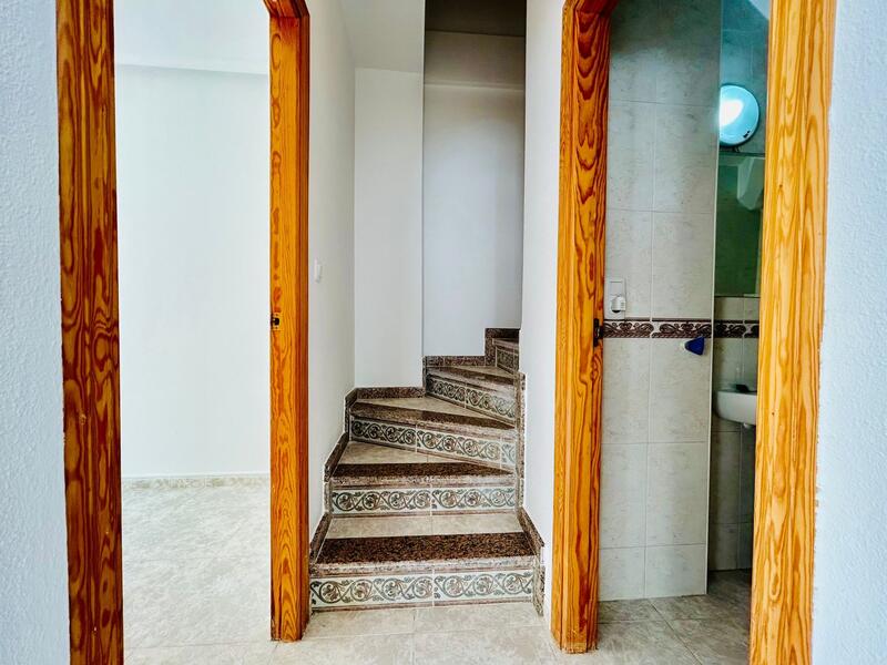 2 Cuarto Villa en venta