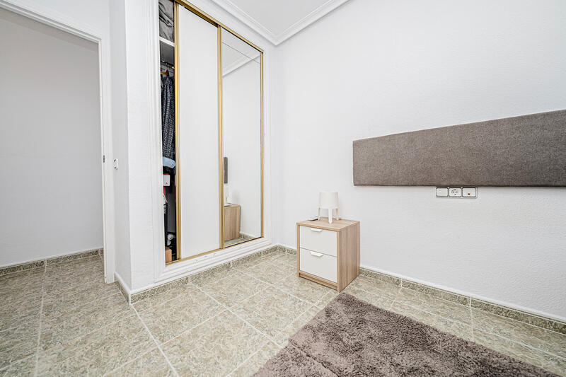 2 slaapkamer Appartement Te koop