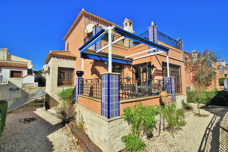 Villa for sale in San Miguel de Salinas, Alicante