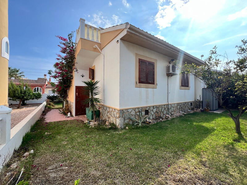 Villa for sale in Playa Flamenca, Alicante