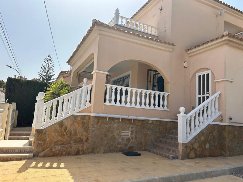 3 bedroom Villa for sale