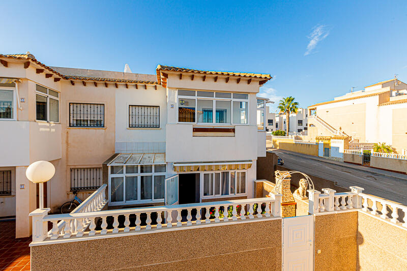 Apartment for sale in Punta Prima, Alicante