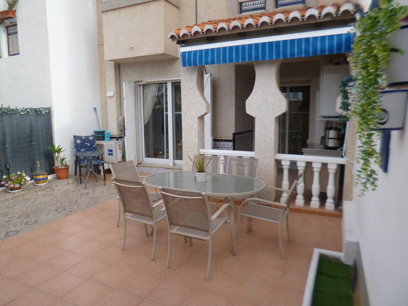 Townhouse for sale in La Zenia, Alicante