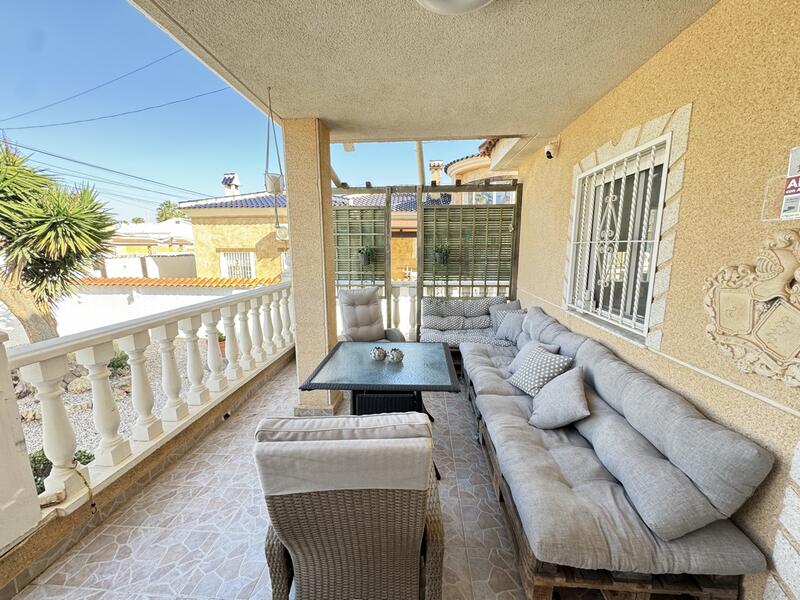 4 Cuarto Villa en venta