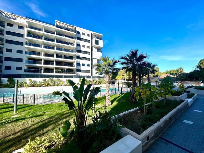 Apartment for sale in Campoamor, Alicante