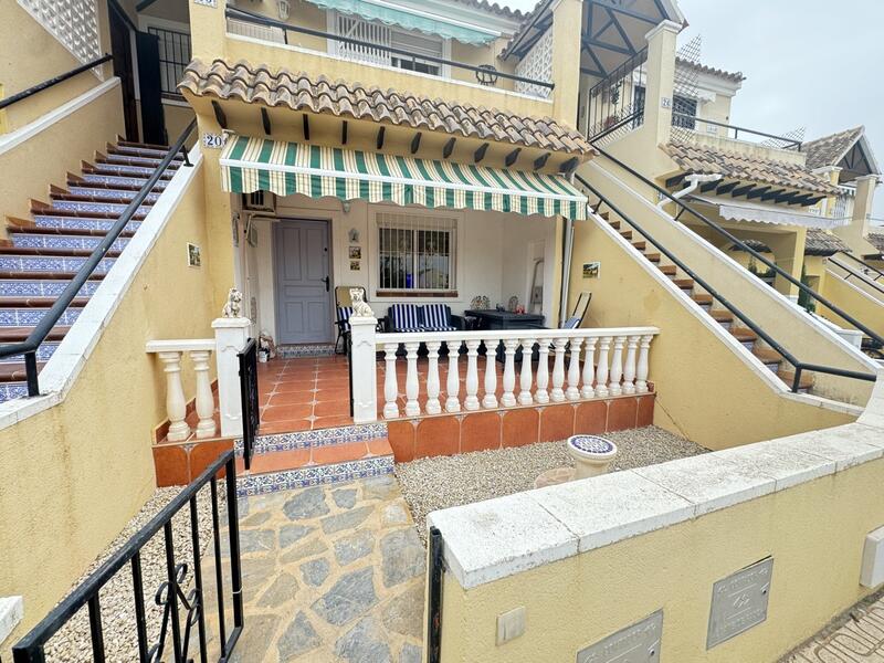 Appartement Te koop in Villamartin, Alicante