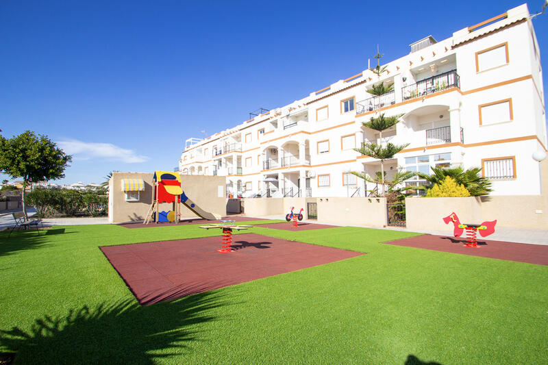 Appartement Te koop in Punta Prima, Alicante