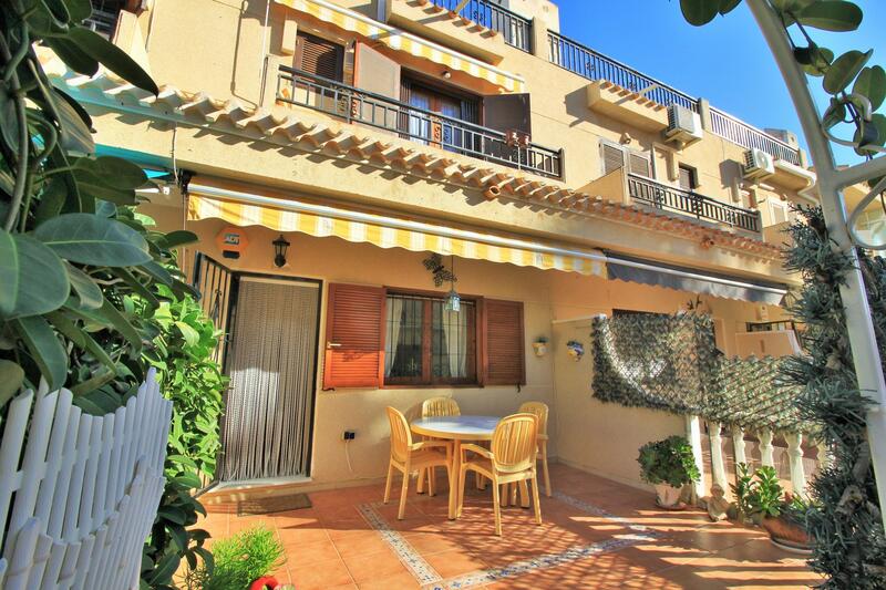 Townhouse for sale in Playa Flamenca, Alicante