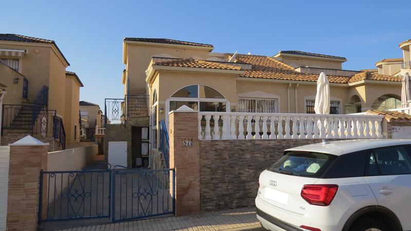 3 Cuarto Villa en venta