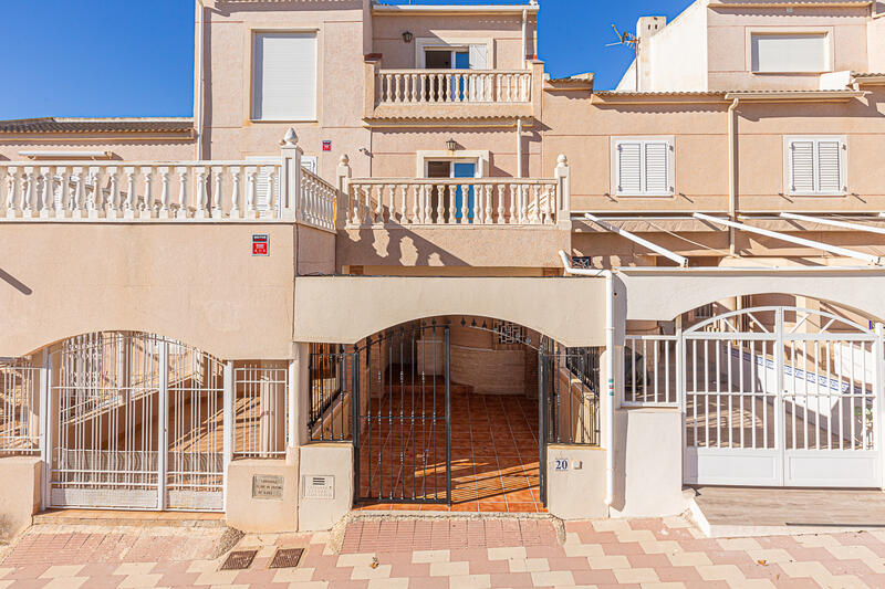 Maison de Ville à vendre dans Mil Palmeras, Alicante