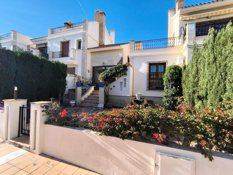 Villa til salg i Algorfa, Alicante