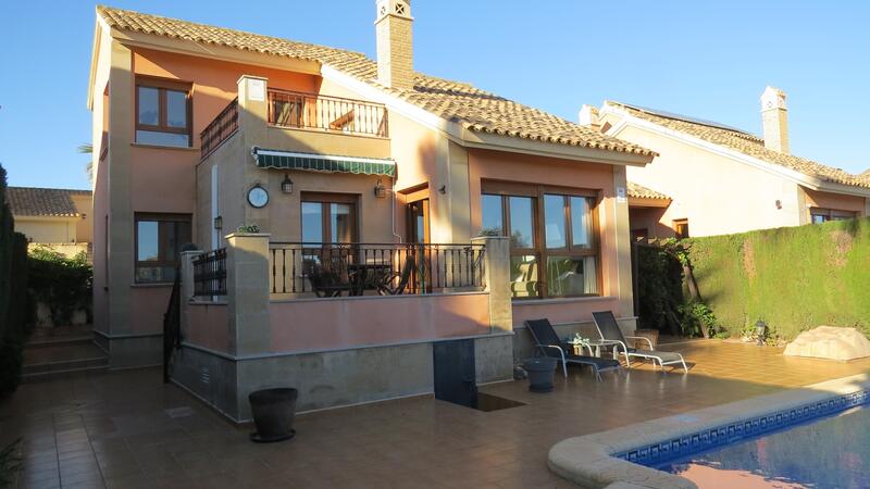 4 bedroom Villa for sale