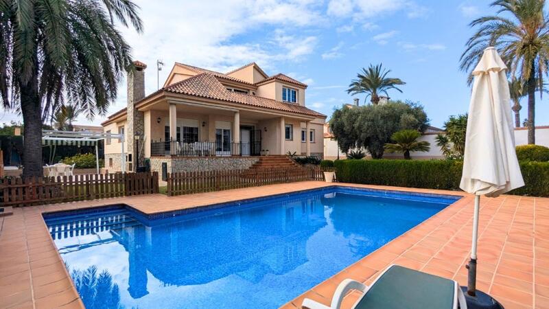 Villa à vendre dans Mil Palmeras, Alicante