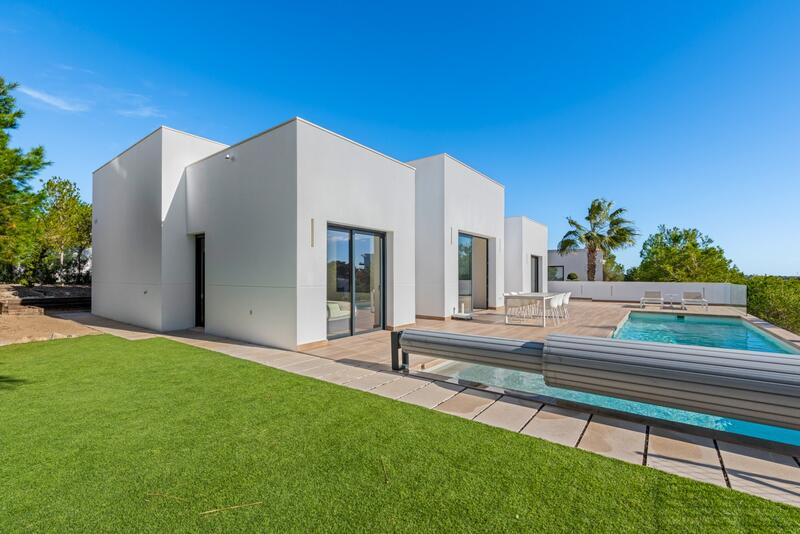 Villa en venta en Orihuela Costa, Alicante