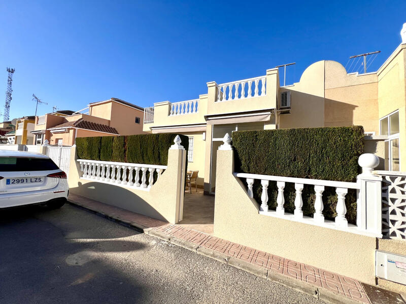 2 Cuarto Villa en venta