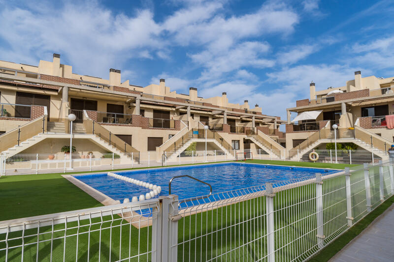 Villa til salg i Lomas De Cabo Roig, Alicante