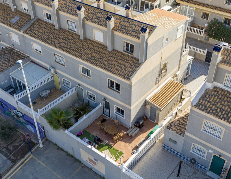 Maison de Ville à vendre dans Playa Flamenca, Alicante