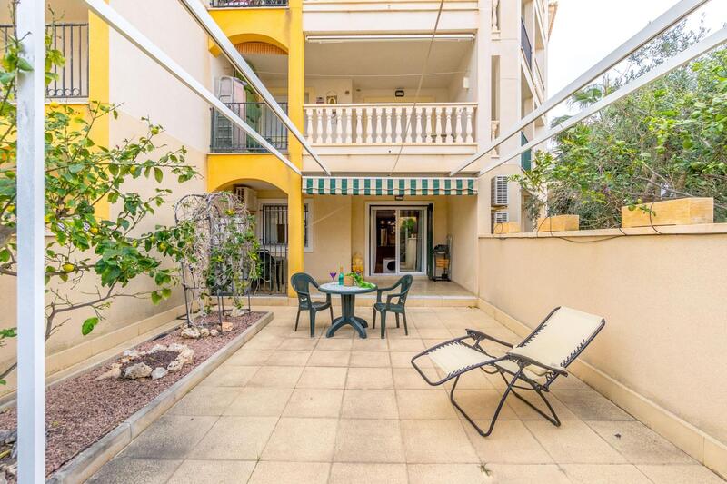 Appartement Te koop in Campoamor, Alicante