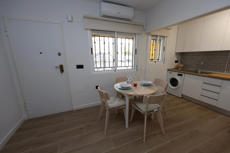 2 bedroom Apartment for Long Term Rent