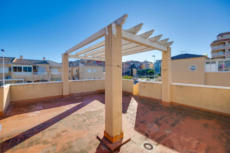 2 Cuarto Villa en venta