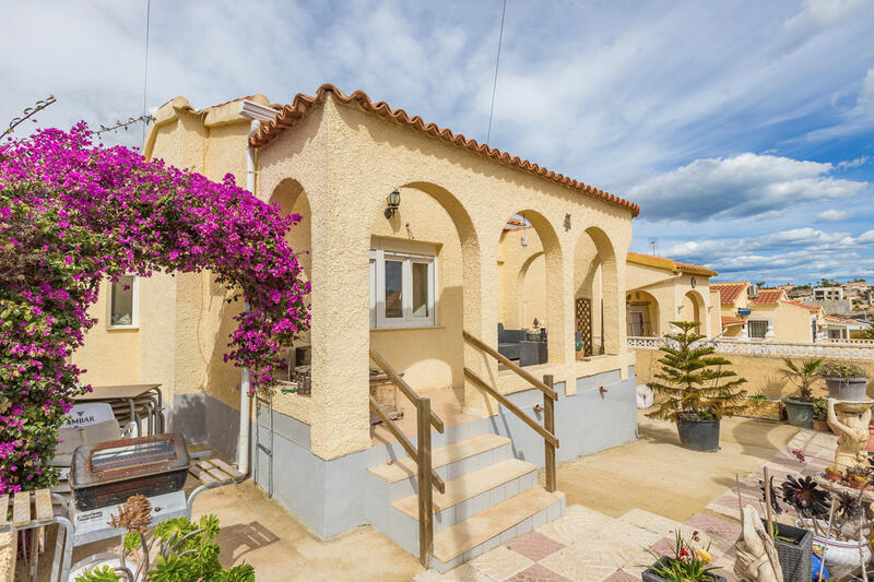 2 bedroom Villa for sale