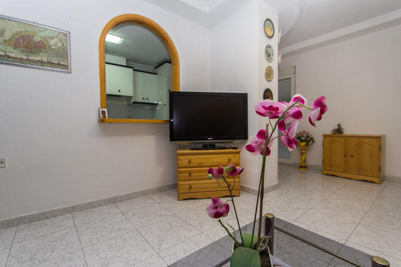 3 bedroom Apartment for Long Term Rent