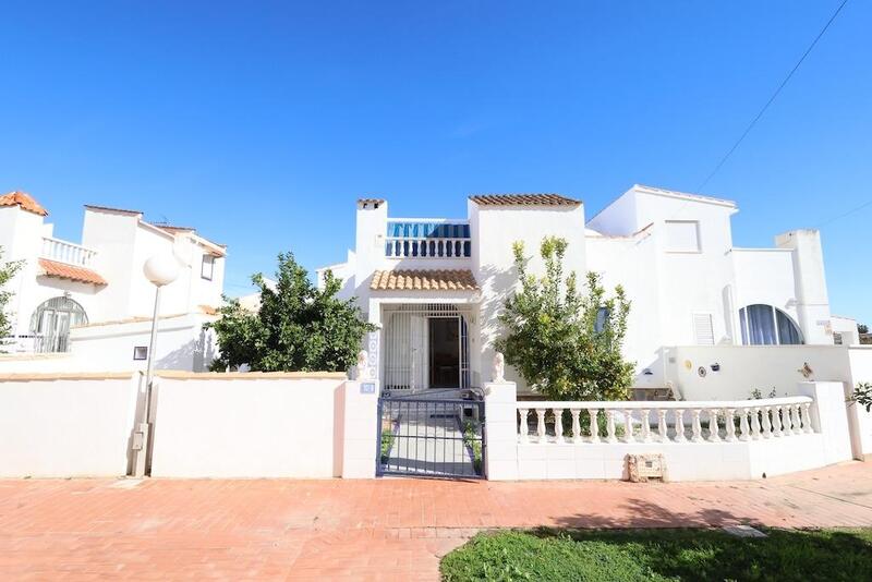 Maison de Ville à vendre dans Playa Flamenca, Alicante