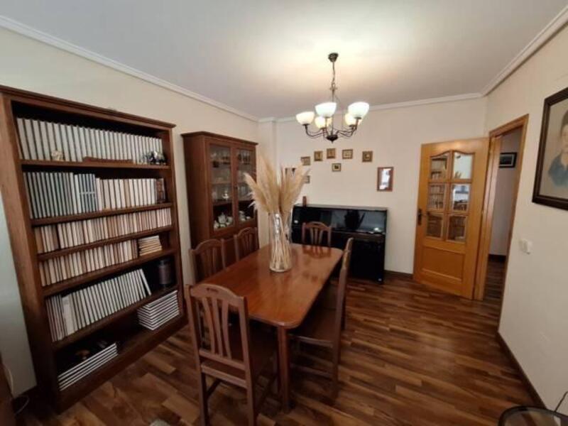 3 bedroom Apartment for sale