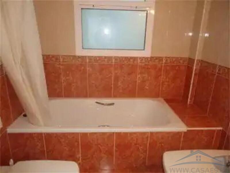 3 bedroom Apartment for Long Term Rent