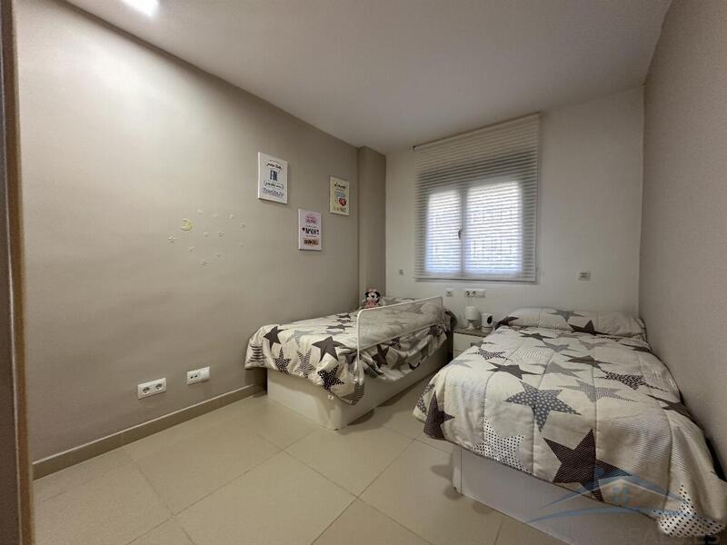 2 chambre Appartement à louer à long terme