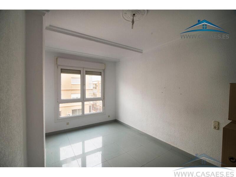 5 bedroom Apartment for sale