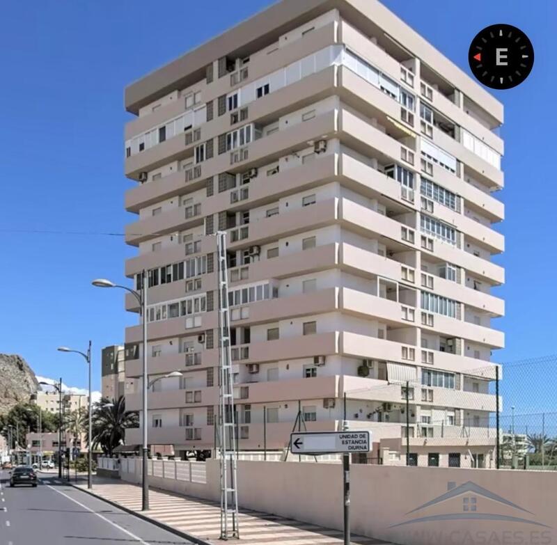 Appartement à louer à long terme dans Aguadulce, Almería