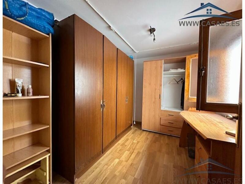 4 chambre Appartement à louer à long terme