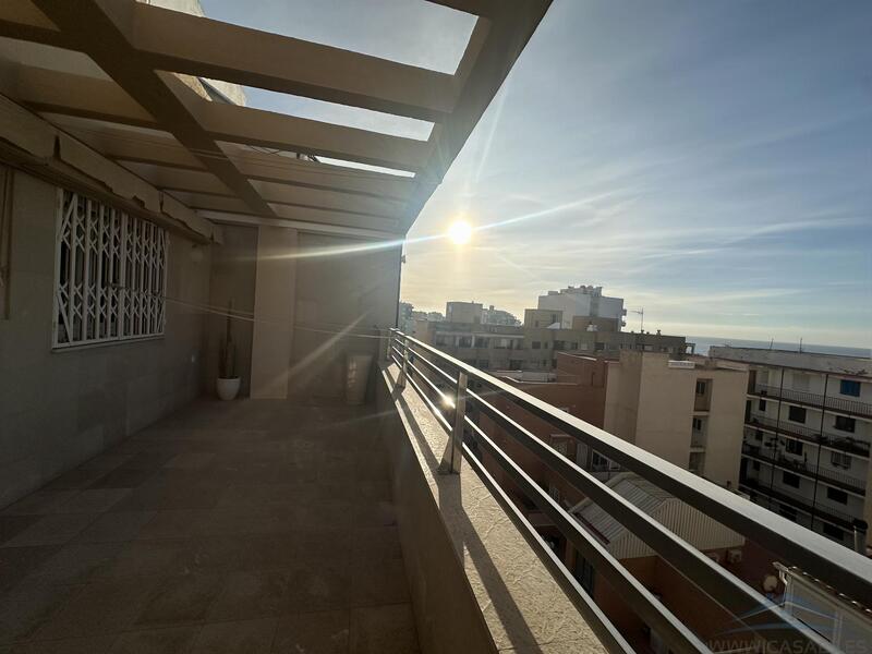 Apartamento en venta en Almería, Almería