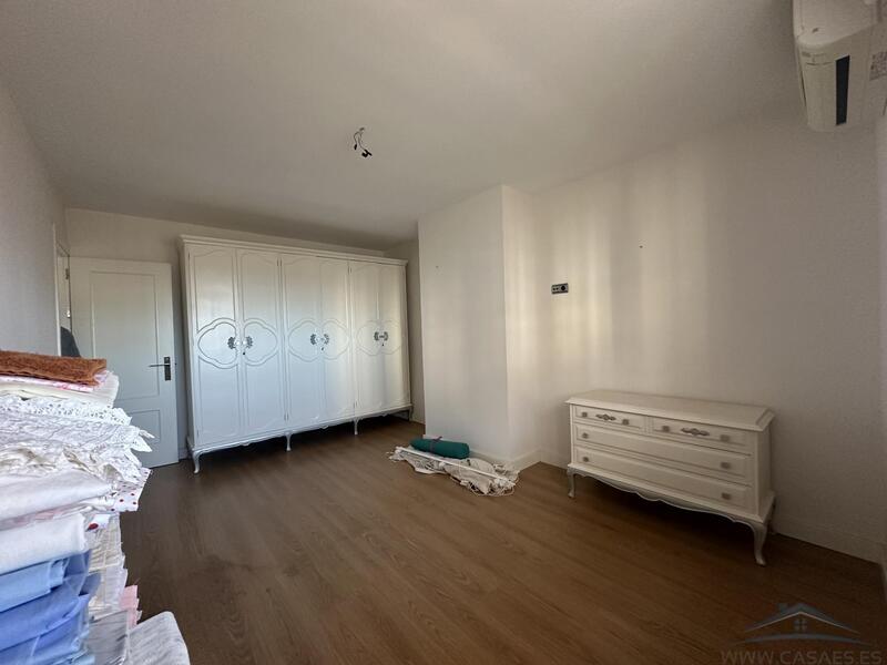 4 slaapkamer Appartement Te koop