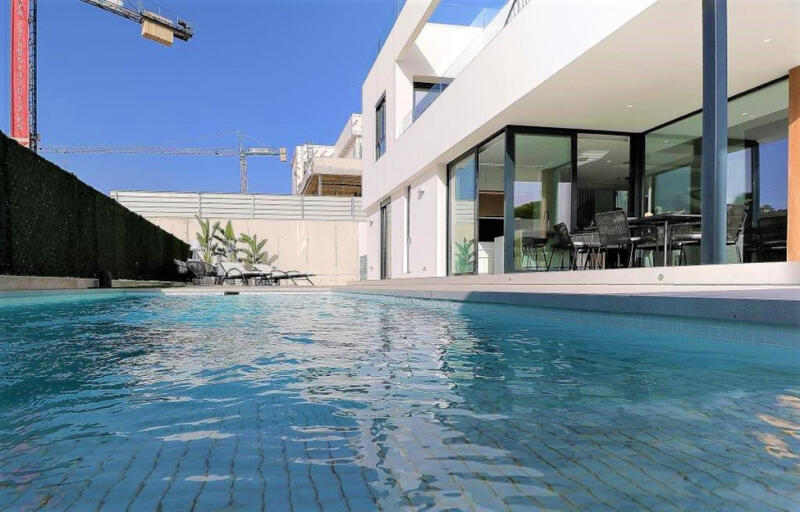 Villa Te koop in Finestrat, Alicante