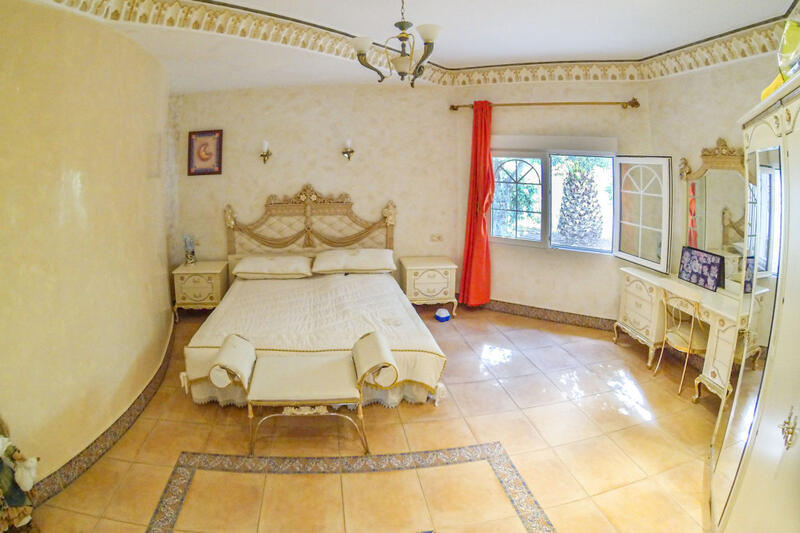 6 chambre Villa à vendre