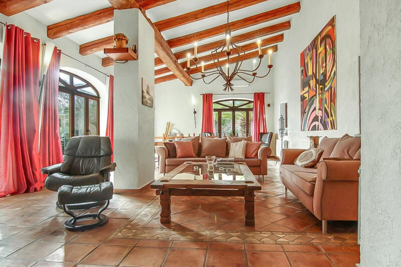 7 bedroom Villa for sale