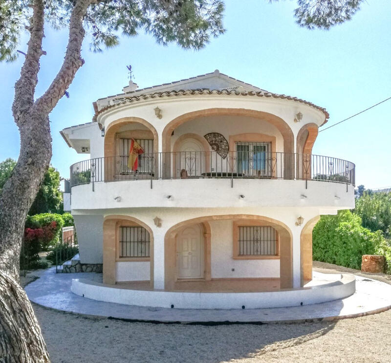 6 Cuarto Villa en venta