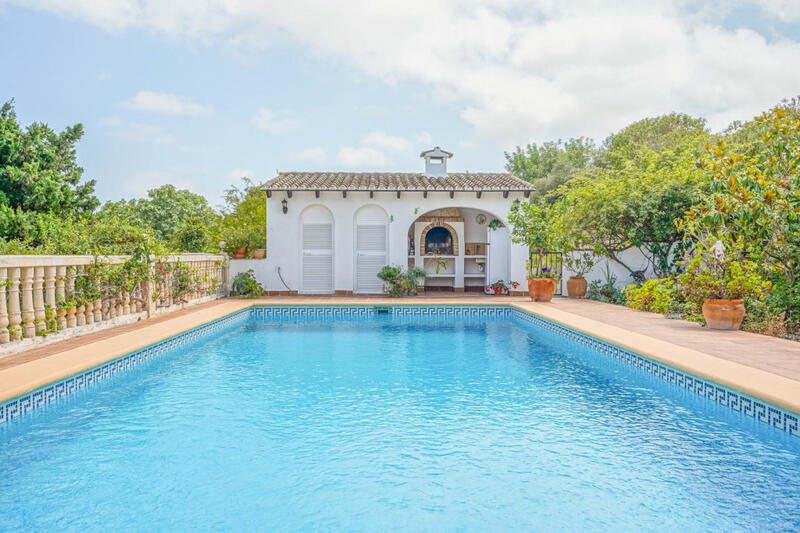 4 bedroom Villa for sale