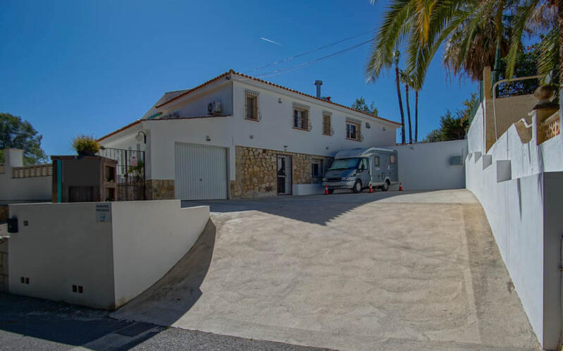 4 Cuarto Villa en venta