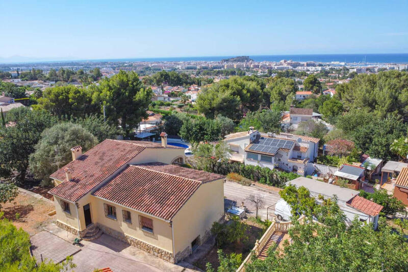 Villa till salu i Denia, Alicante