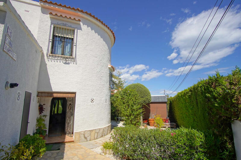 4 Cuarto Villa en venta