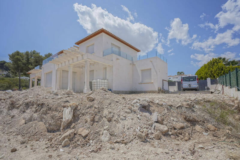 4 bedroom Villa for sale