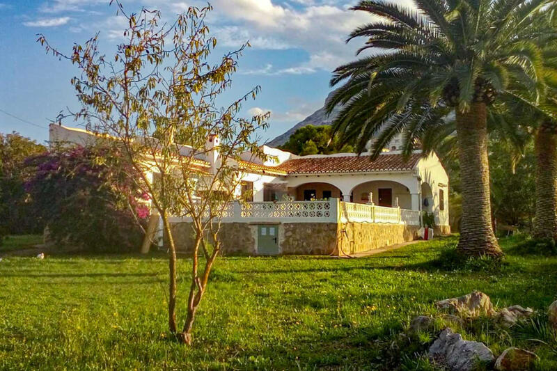 Villa Te koop in Denia, Alicante